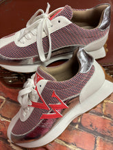 Charger l'image dans la galerie, Baskets monogramme rose et argent à semelle running Vanessa Wu - Mona