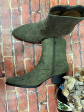 Charger l'image dans la galerie, Bottines kaki suédine - VEGAS