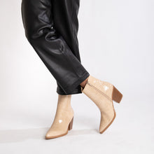 Charger l'image dans la galerie, Bottines beiges - PITUS
