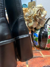 Charger l'image dans la galerie, Bottines chaussettes noires - COCO
