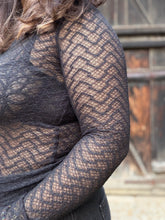Charger l'image dans la galerie, Top en dentelle transparente noir - Aube