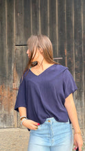 Charger l'image dans la galerie, Blouse fluide col en V "Violon" - Antoine