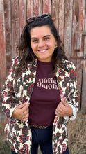 Charger l'image dans la galerie, T-shirt bordeaux à message Anis - Grâce &amp; Mila