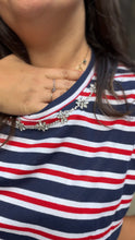 Charger l'image dans la galerie, Tshirt marinière à col bijoux