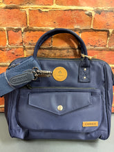 Charger l'image dans la galerie, Crossbody Adventurer Medium NARA