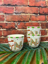 Charger l&#39;image dans la galerie, Tasse lettre alphabet