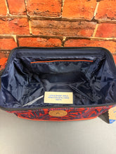 Charger l'image dans la galerie, Trousse de toilette ADELAIDE