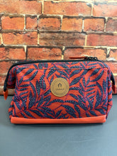 Charger l'image dans la galerie, Trousse de toilette ADELAIDE