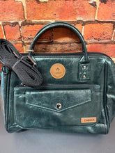 Charger l'image dans la galerie, Crossbody Adventurer Medium LUCERNE
