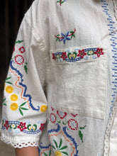 Charger l'image dans la galerie, Chemise blanche brodée - Élise