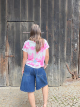 Charger l'image dans la galerie, T-shirt tie &amp; dye "Somebody in Paris loves me" - Lou