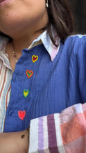 Charger l'image dans la galerie, Chemise patchwork brodée cœurs - Simone