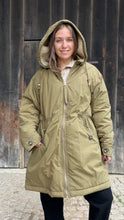 Charger l'image dans la galerie, Parka longue kaki doublée sherpa - Milo