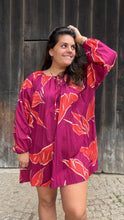 Charger l'image dans la galerie, Robe fleurie fluide - Violette