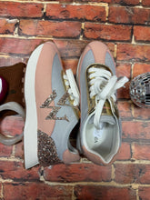 Charger l'image dans la galerie, Baskets Flow Initial - Vanessa Wu